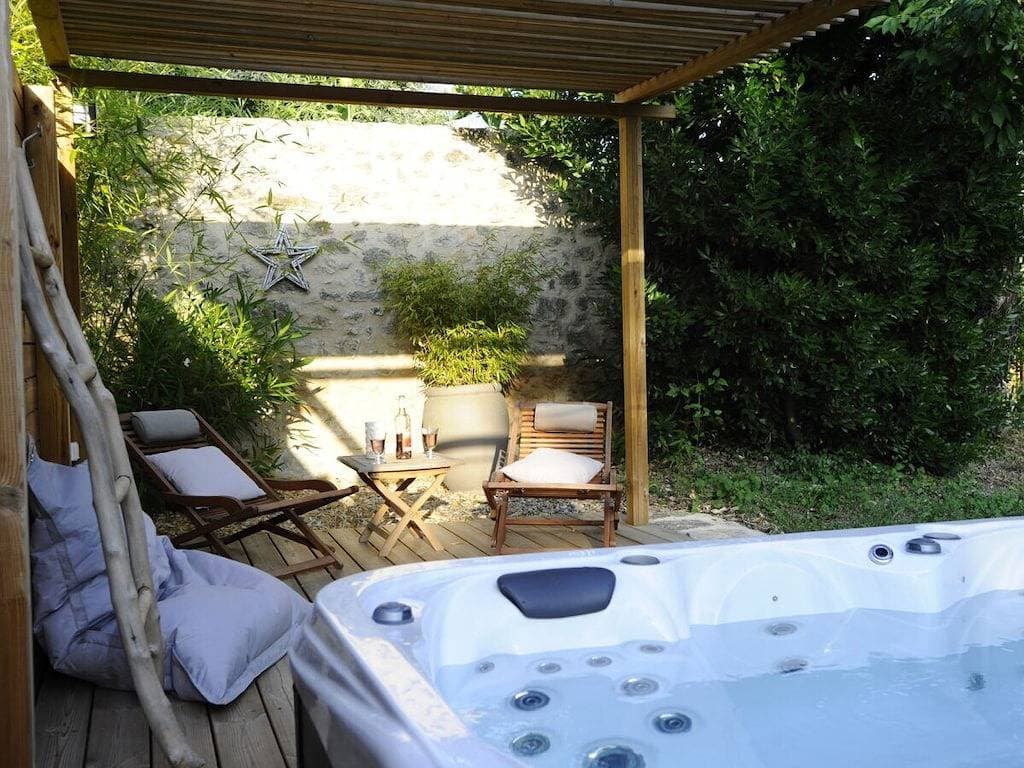 Foto 5 von 18: Ferienwohnung in Apt mit Schwimmbecken