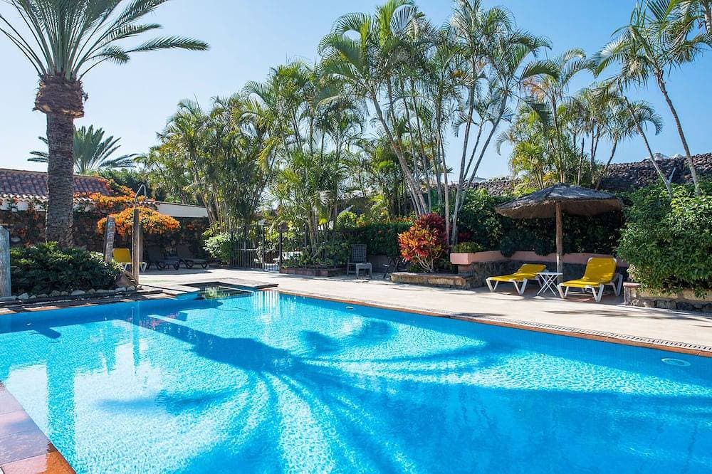 Banana Plantation Experience with Heated pool 1