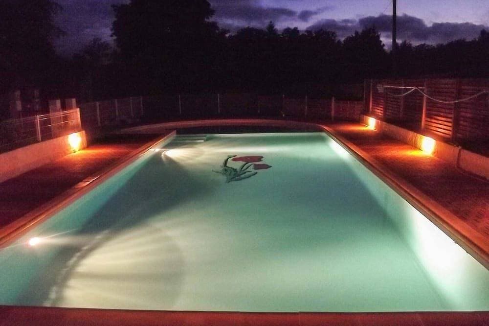 Gîte St Martin 6 persons with heated swimming pool 1