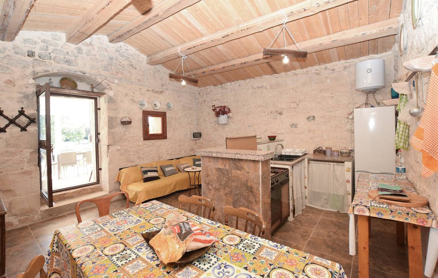 Foto 6 von 25: Charmante Wohnung mit AC, Parkplatz, Terrasse & WiFi