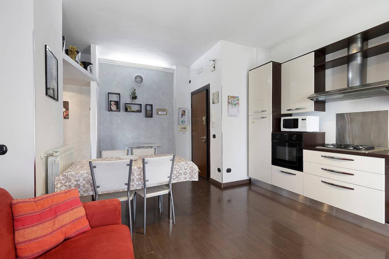 Foto 8 von 18: Apartment 'Pinetina Roma' mit Balkon, WLAN und Klimaanlage