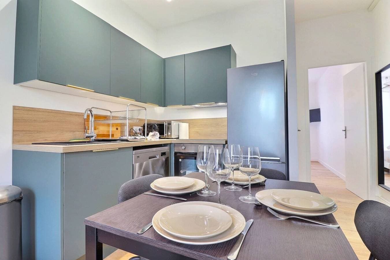 Foto 3 von 10: The Tavira - Magnificent renovated T2 apartment - Villeurbanne.