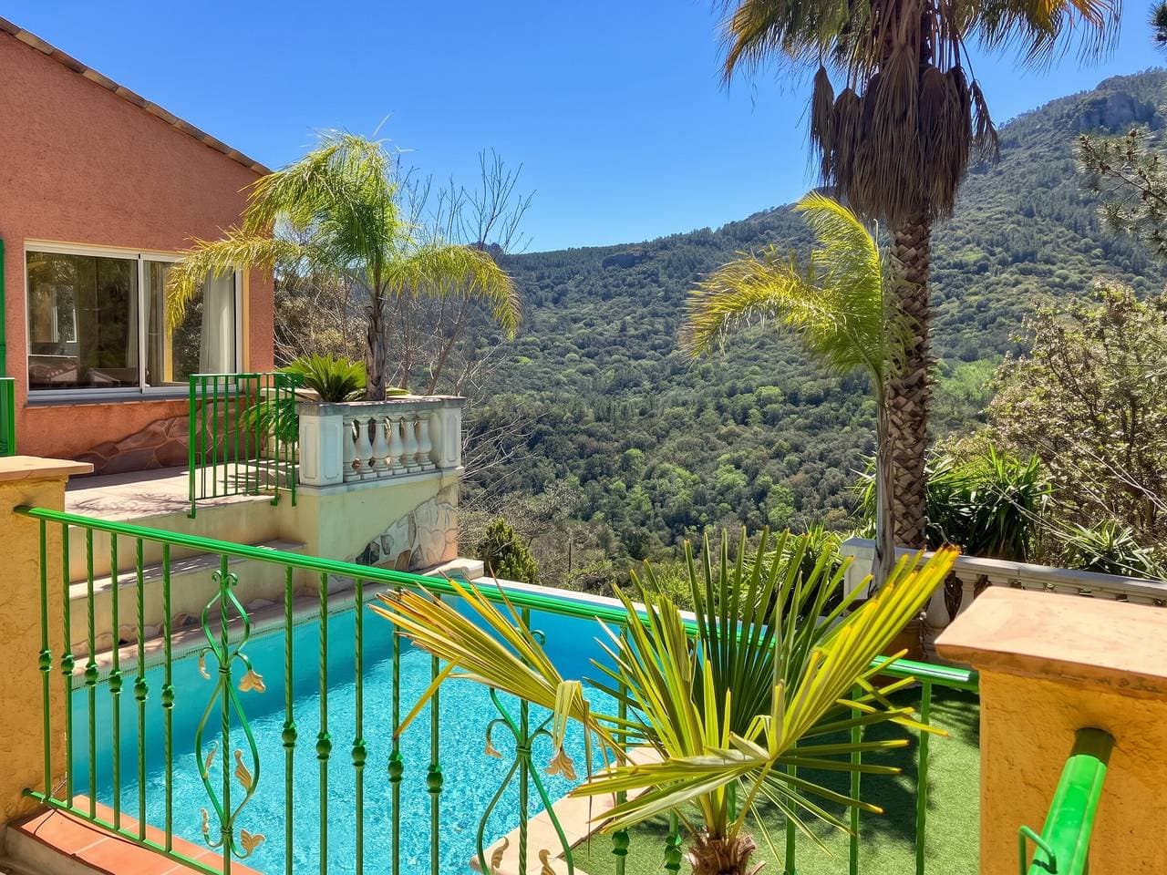 Foto 12 von 47: Freundliches Haus in Fréjus mit Infinity-Pool