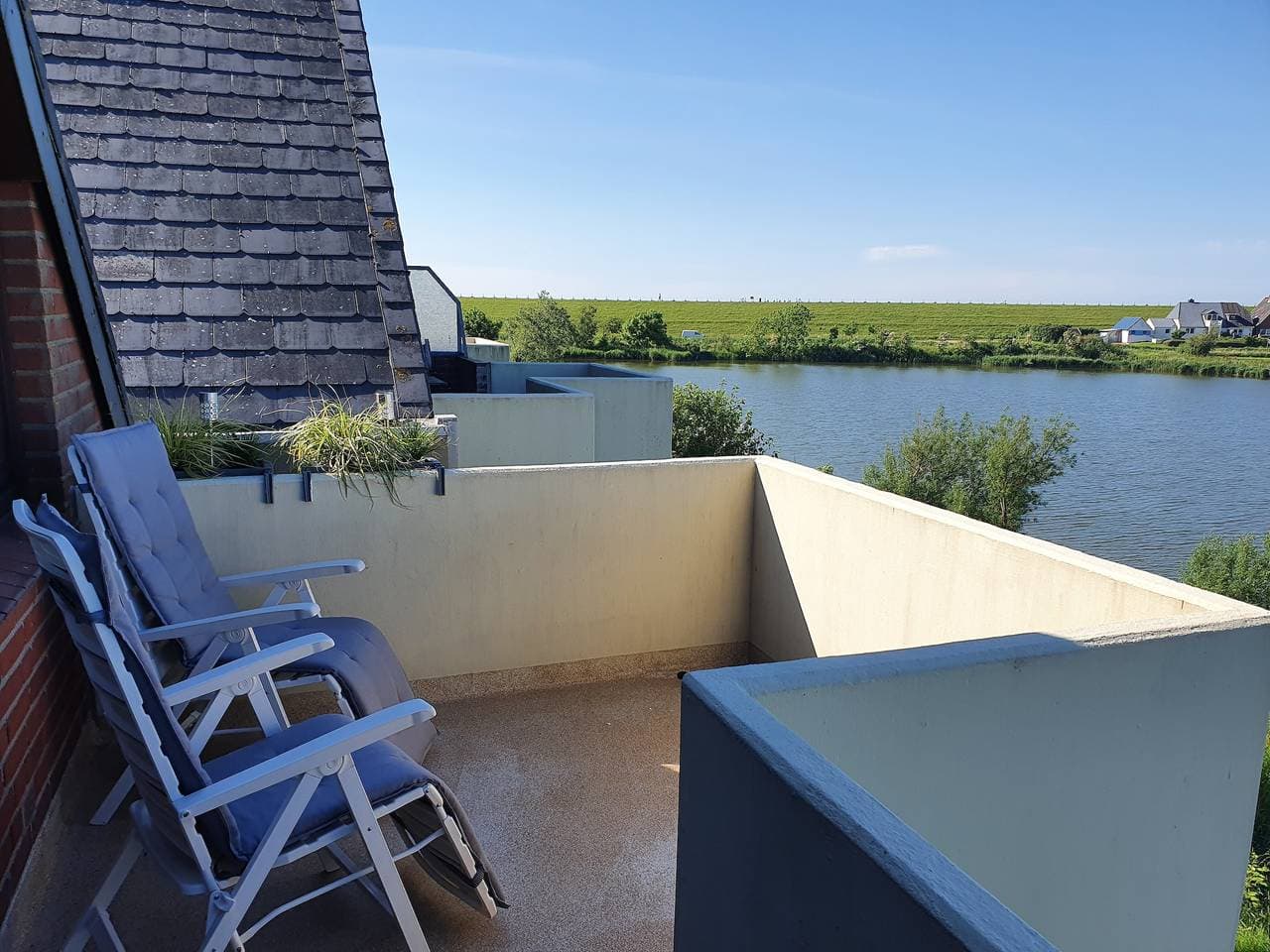 Foto 3 von 27: Ferienwohnung 'Watt'n Utsicht' mit Meerblick, Balkon und Wi-Fi