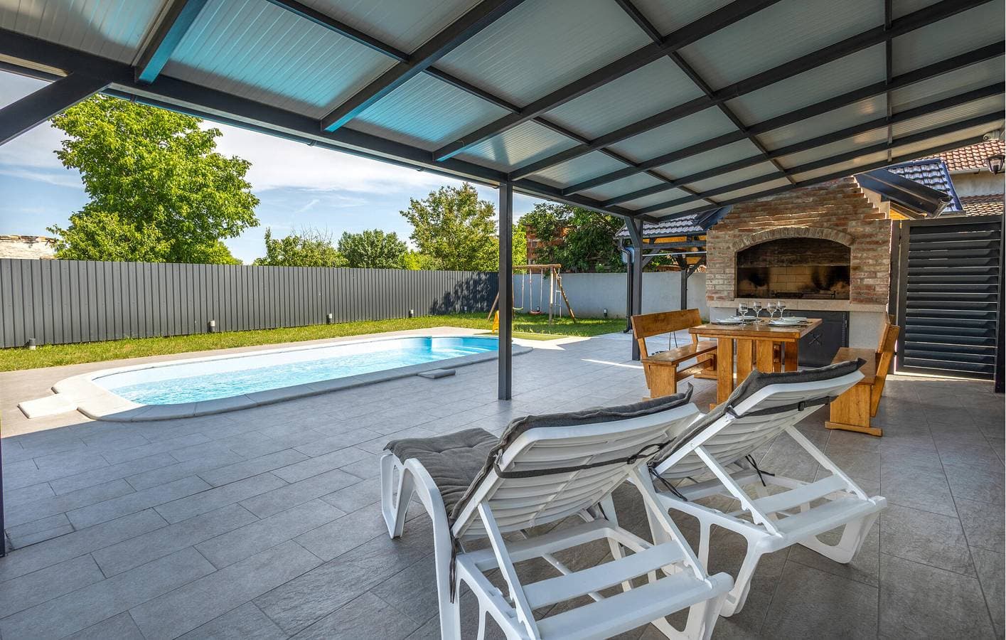 Foto 4 von 25: Charmantes Apartment mit einem Schlafzimmer und Pool in der Nähe der Donau