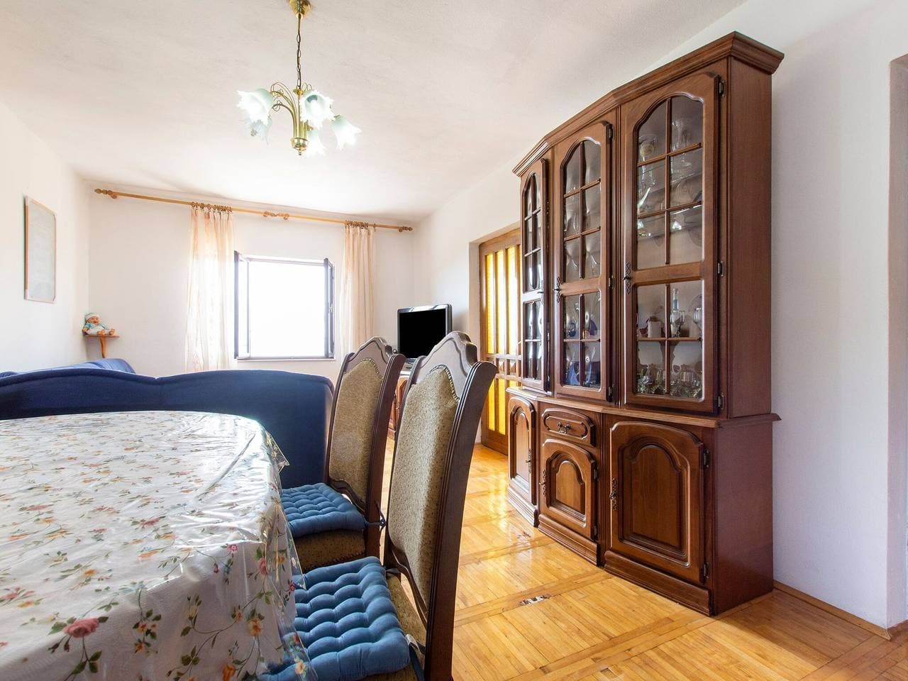 Foto 11 von 32: Wohnung in Tribalj mit Meerblick und Strand