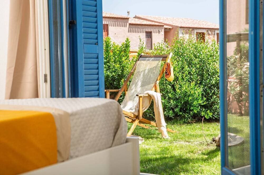 Foto 2 von 24: Toro III (Apartment for 4 Guests - 30' from Porto Cervo)