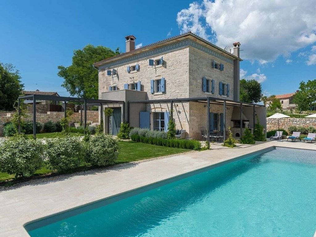 Foto 6 von 37: Villa in Brečevići mit Schwimmbecken
