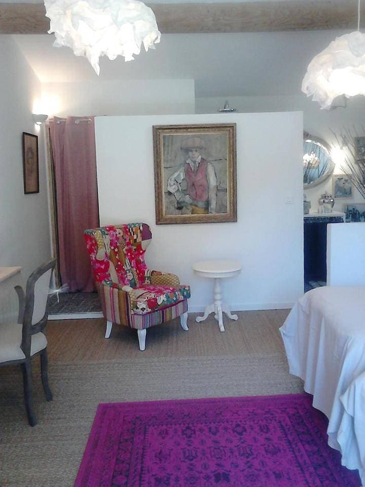 Foto 12 von 37: Double Room with Bathroom