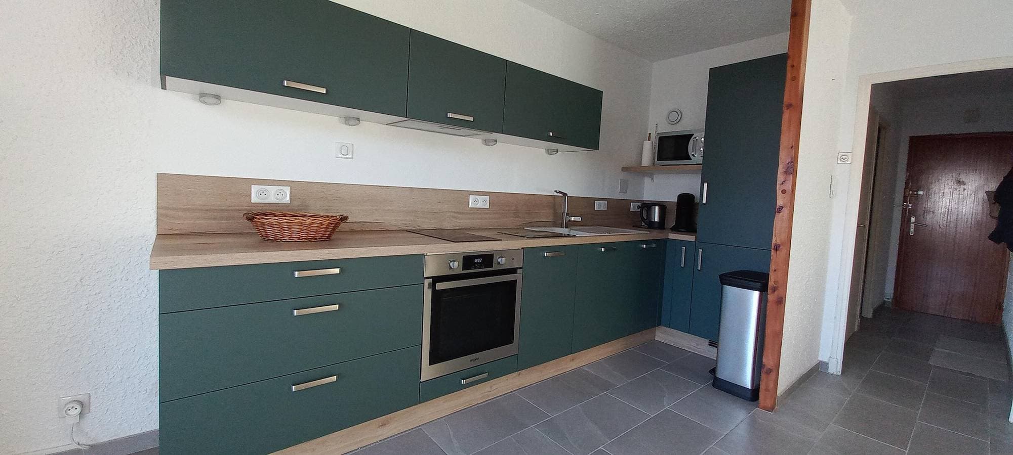 Foto 3 von 16: „Aux Aurores“ – Charmante Wohnung mit Balkon und Bergblick