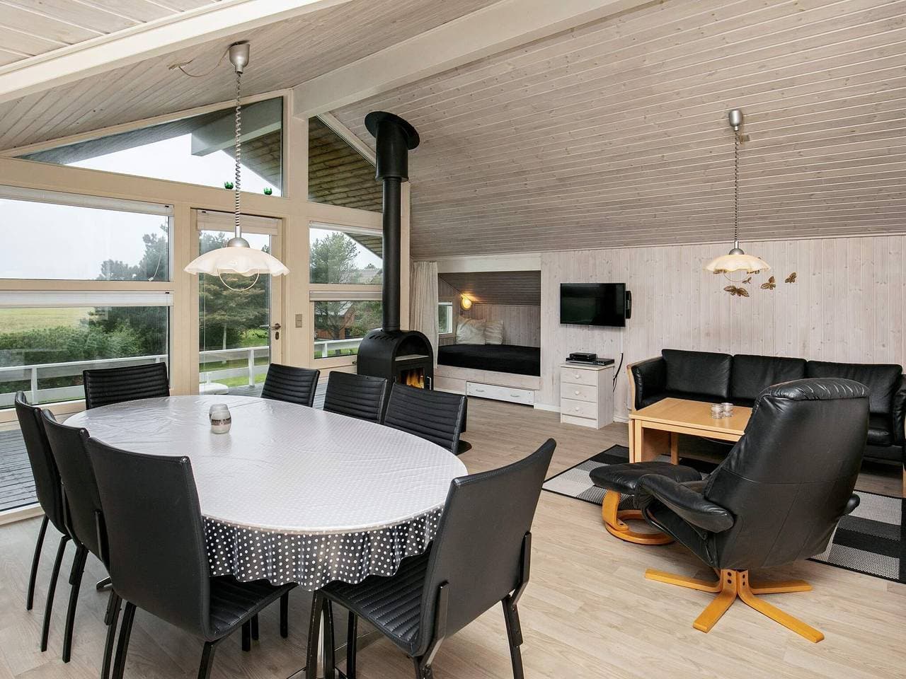 Foto 6 von 25: 8 Personen Ferienhaus in Humble