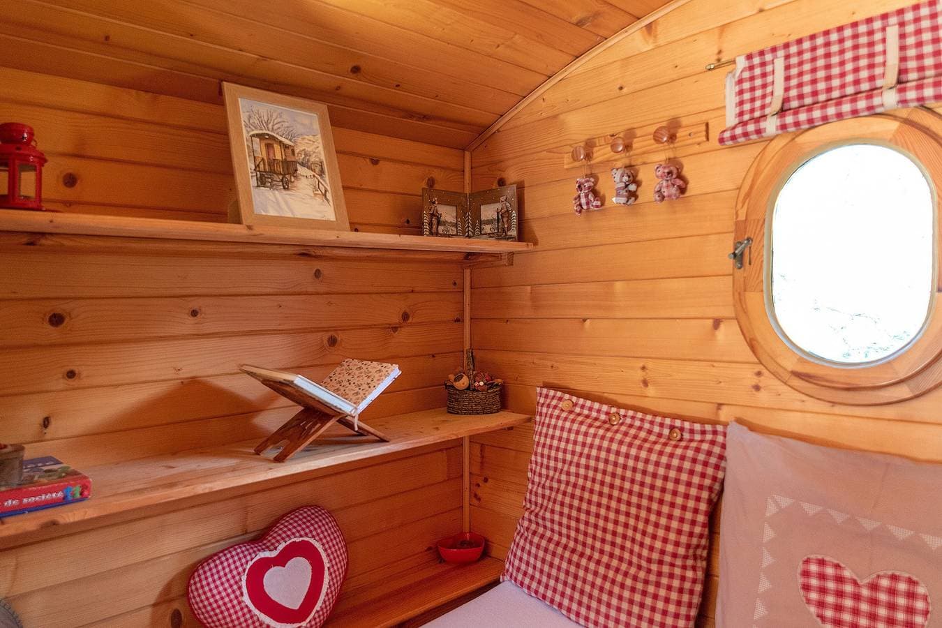 Foto 8 von 22: Roulotte Gentiane – Entspannung in den Pyrenäen, Nähe Gavarnie