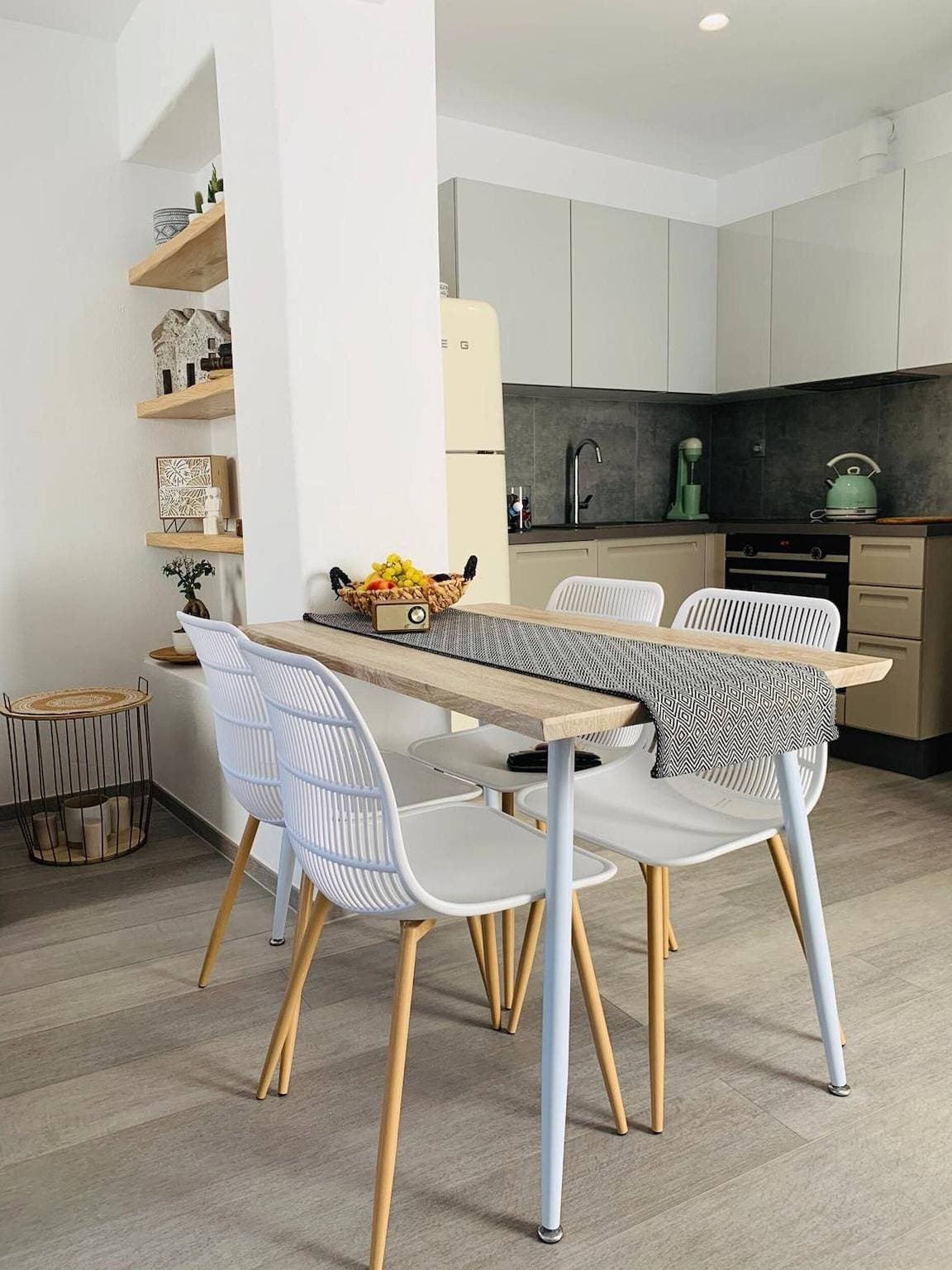Foto 2 von 15: Ferienwohnung 'Sofias Haus Frisch und Gemütlich' mit Balkon, Wi-Fi und Klimaanlage