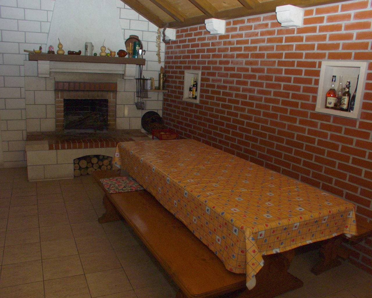 Foto 7 von 28: One bedroom apartment with balcony and sea view Postira, Brač -b