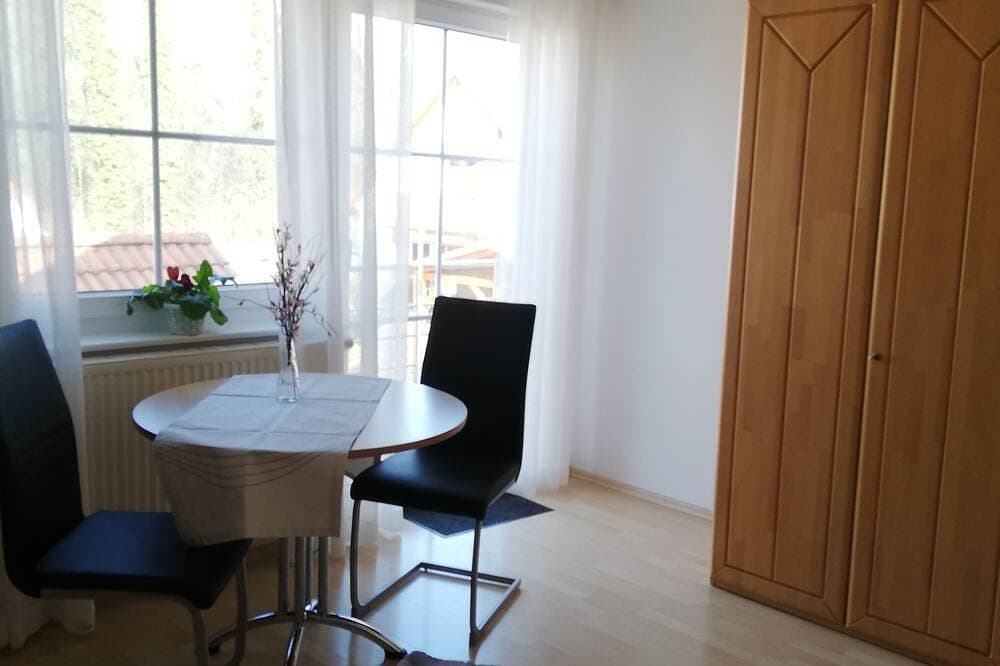 Foto 11 von 21: Große Ferienwohnung über 2 Etage am Bodensee mit Balkon im ruhige Lage.