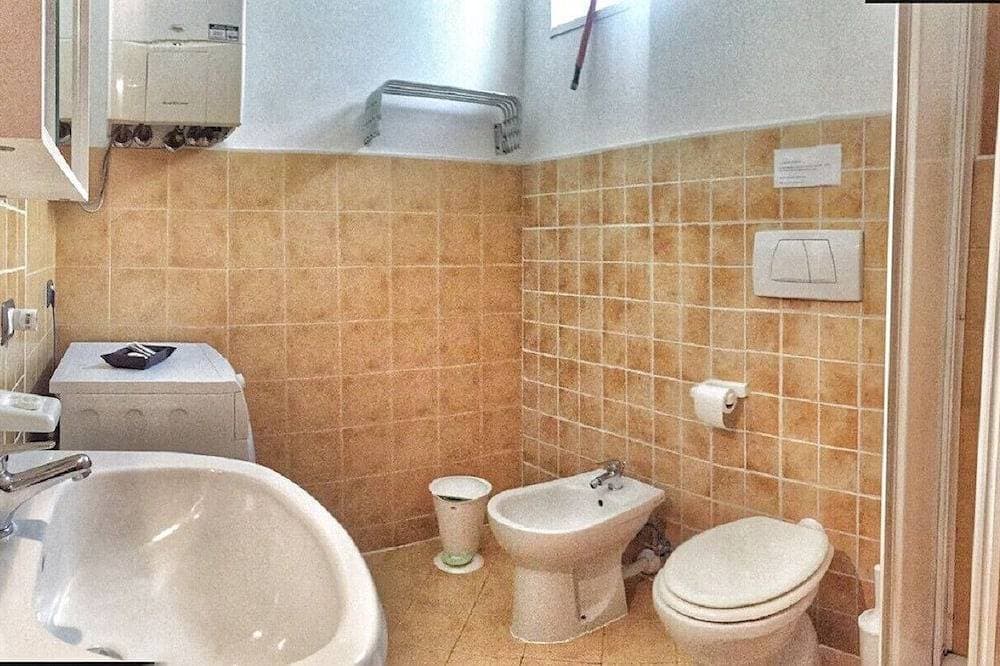 Foto 5 von 14: Arancio Apartment in the centre of Verbania Intra