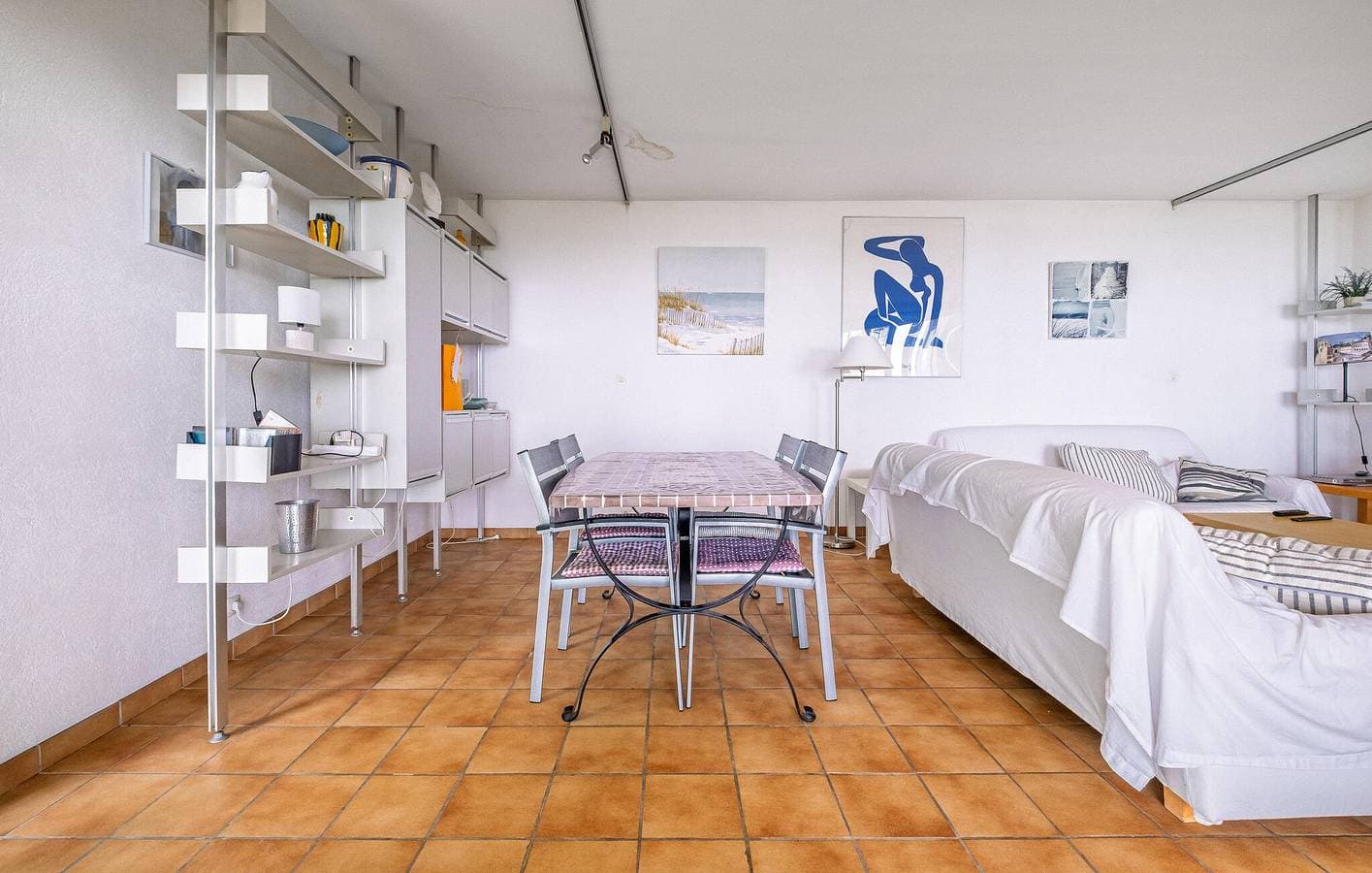 Foto 9 von 26: Apartment mit Meerblick, Pool, Terrasse und Parkplatz