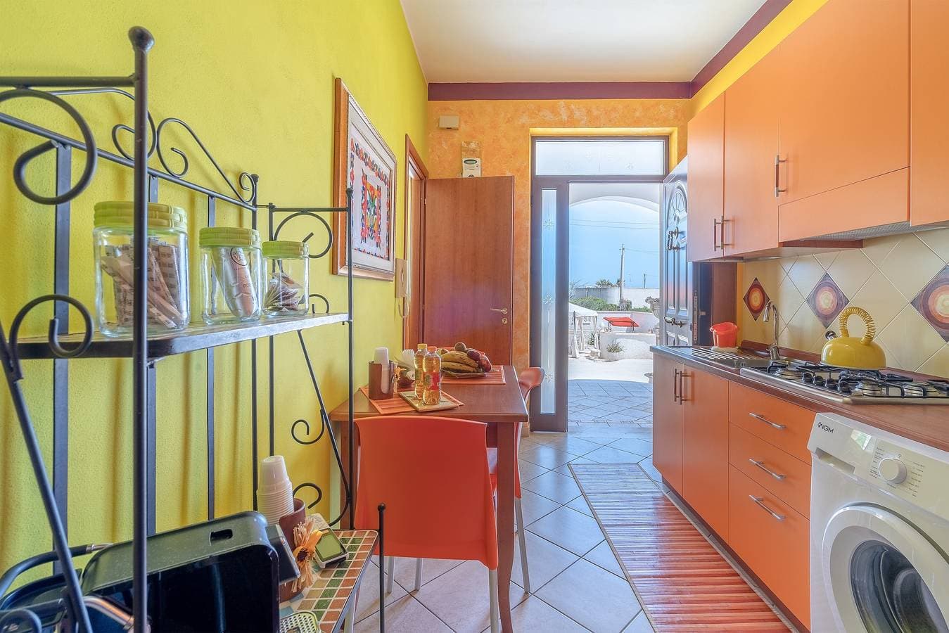 Foto 8 von 26: Ferienwohnung "La Casa Arancione" mit privater Terrasse und Gemeinschaftsgarten