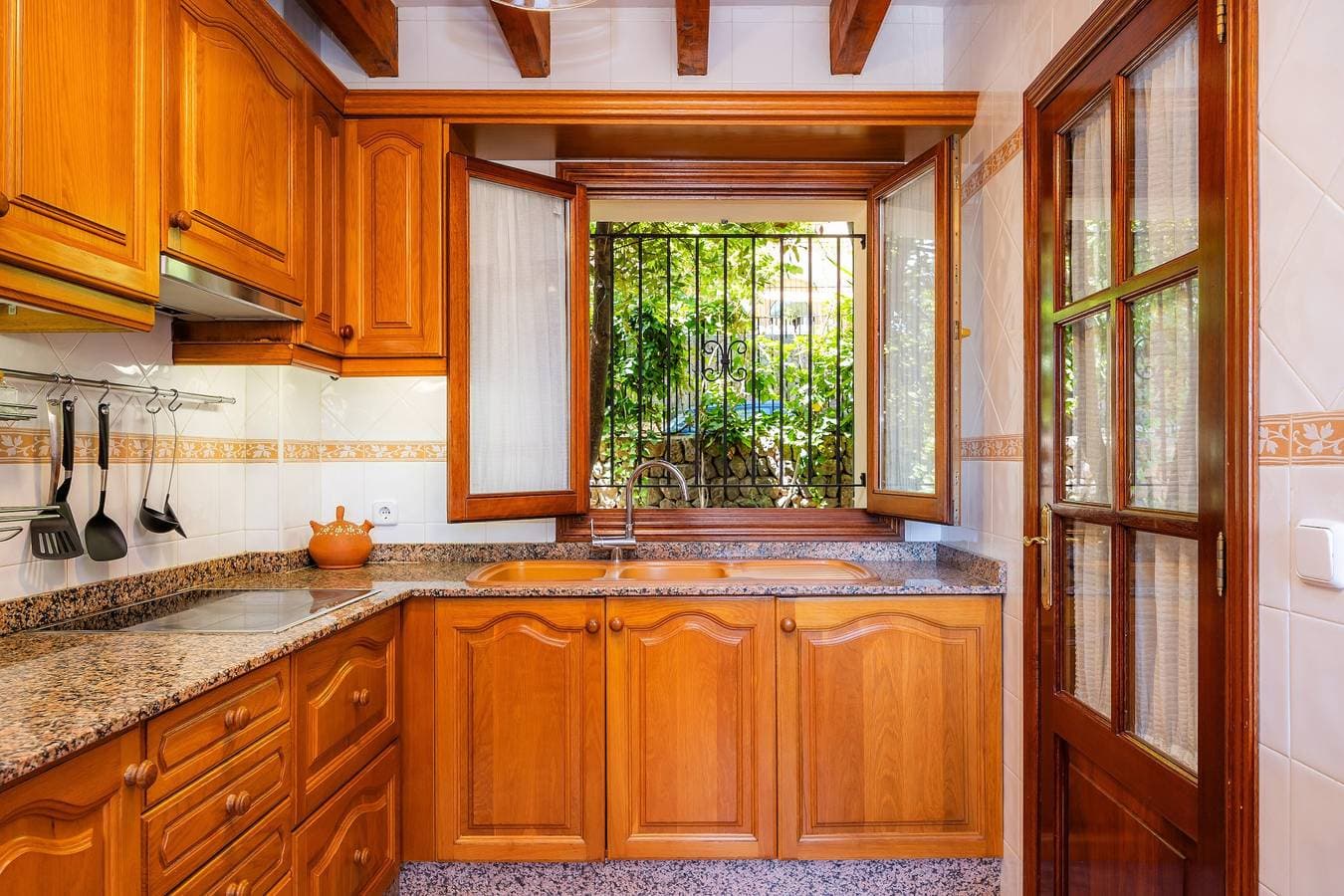 Foto 12 von 35: Ferienhaus 'Camila' mit privatem Pool, WLAN und Klimaanlage