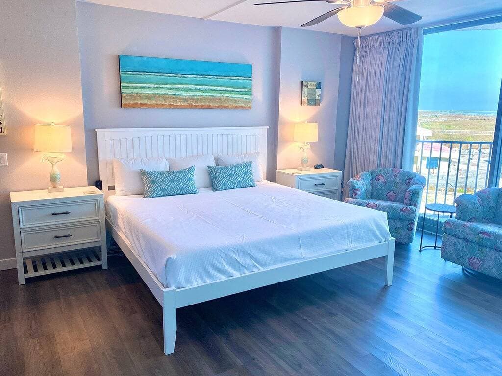 Foto 8 von 14: Sandcastle Condominiums Unit 202