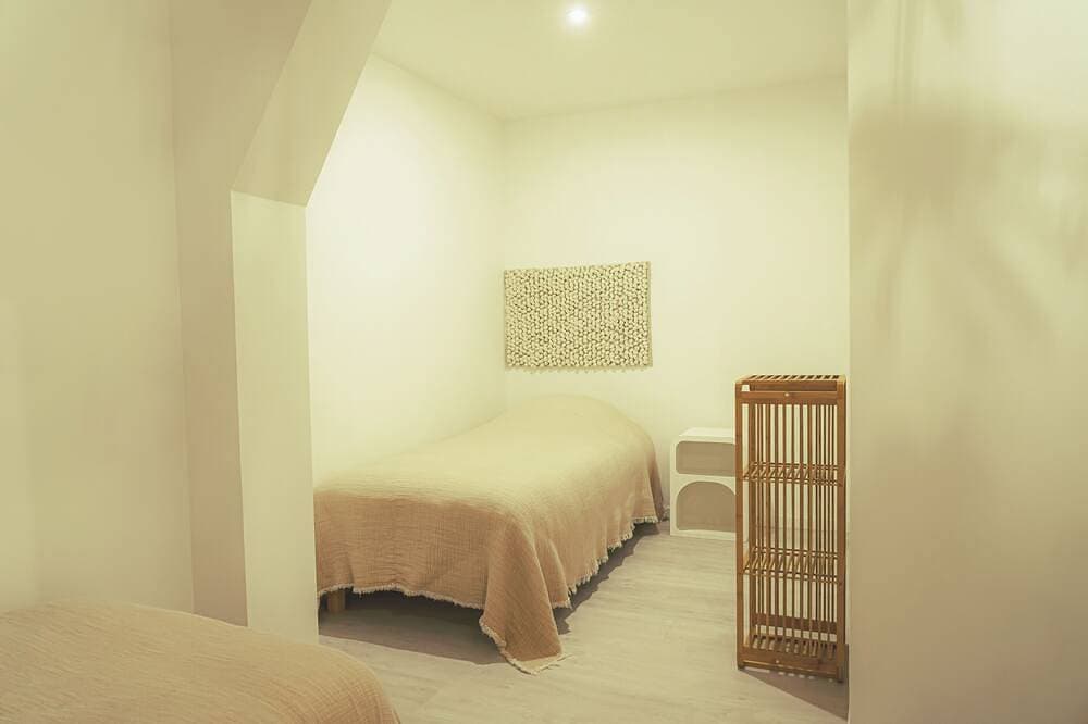 Foto 7 von 30: Charming House in Laon• Indoor pool