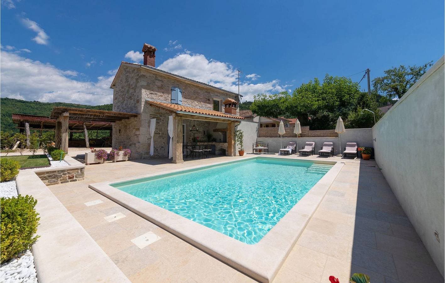 Foto 6 von 61: Charmante 2-Zimmer-Wohnung mit Pool, WLAN und in der Nähe von Novaki Motovunski