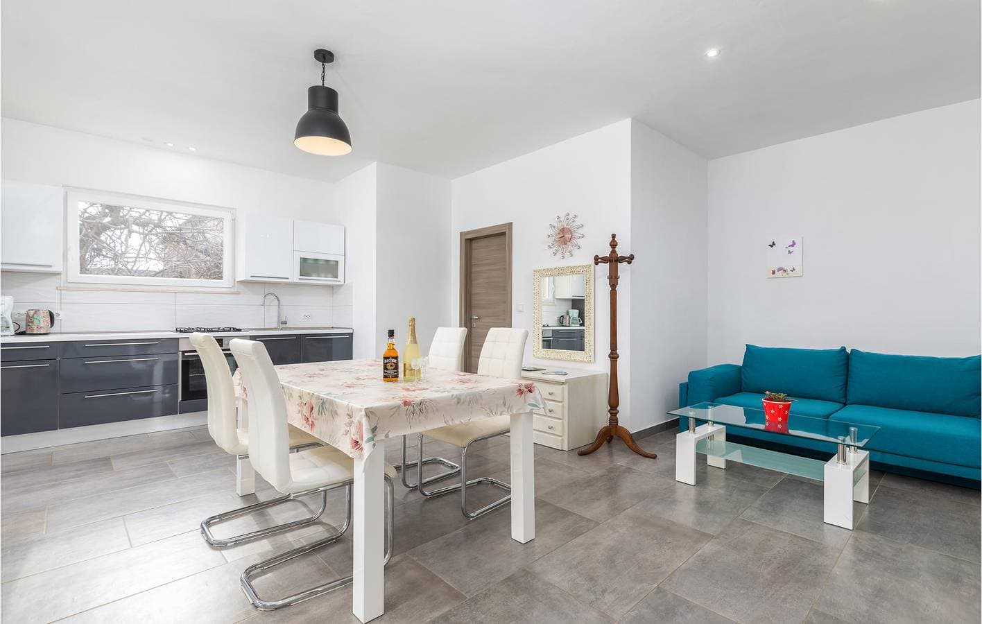 Foto 4 von 23: Modernes Apartment in Vodnjan: In Stadtnähe, WLAN & Terrasse