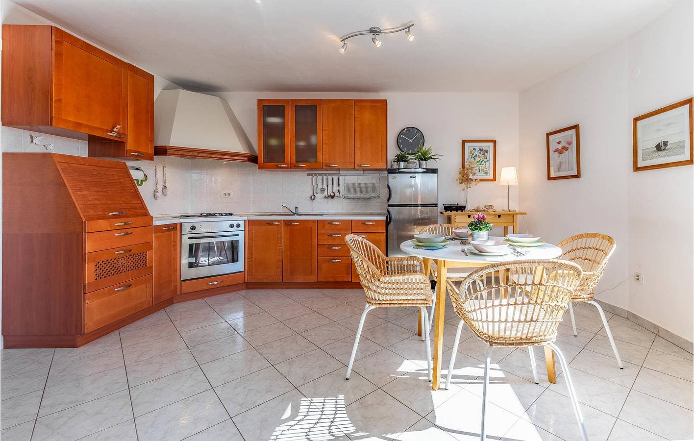 Foto 6 von 28: Gemütliche 1-Zimmer-Wohnung mit Terrasse, WLAN und in Strandnähe