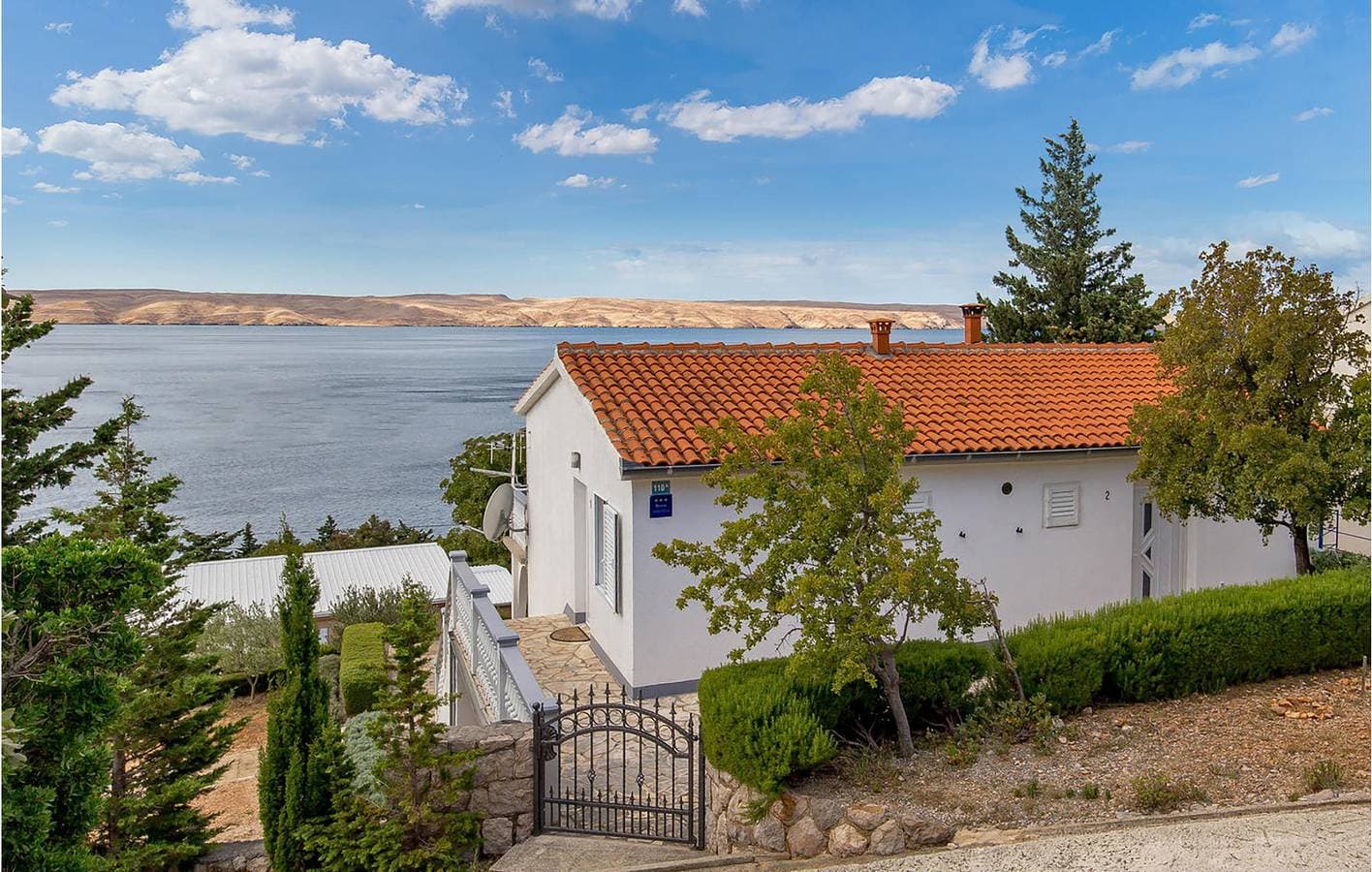 Urlaub am Meer: Modernes Apartment mit Terrasse und Parkplatz, 200 m vom Strand entfernt 1