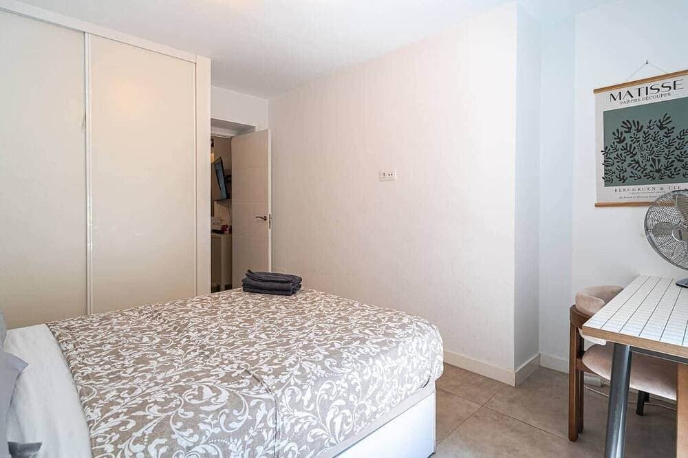 Foto 9 von 29: Apartamento Recién Reformado en las 4 Torres + Ie