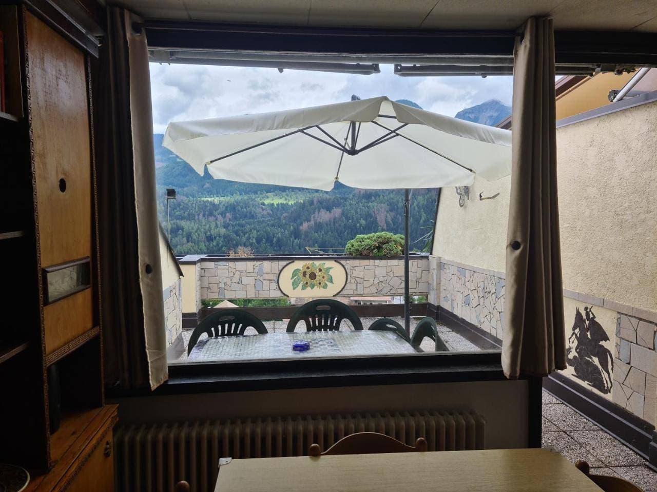 Foto 13 von 34: Apartment with Mountain View