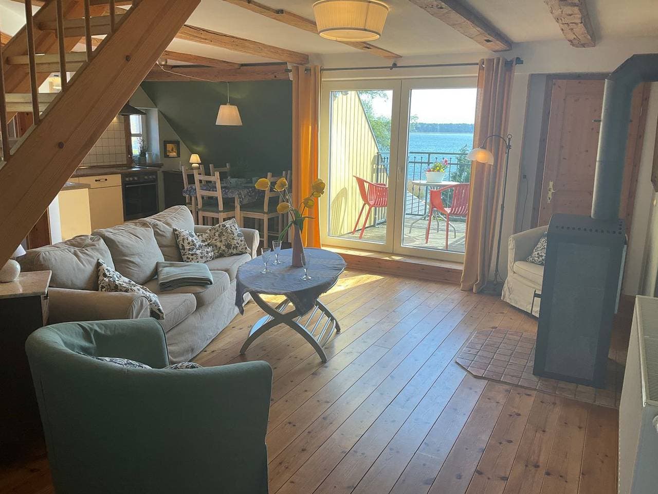 Foto 2 von 16: Ferienwohnung im authentischen Kapitänshaus, atemberaubender Wasserblick