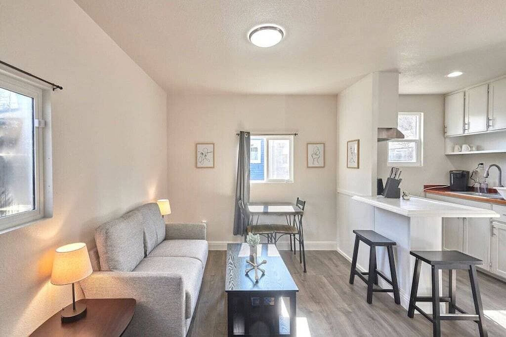 Bright & New Back House King Tower District 1