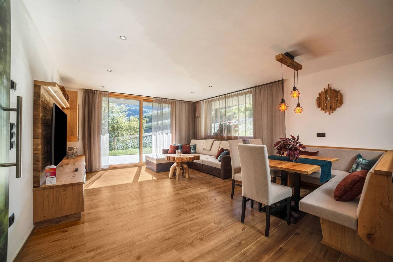 Foto 4 von 36: Chalet "Residenz - Riad" mit Bergblick und Whirlpool bei Meran