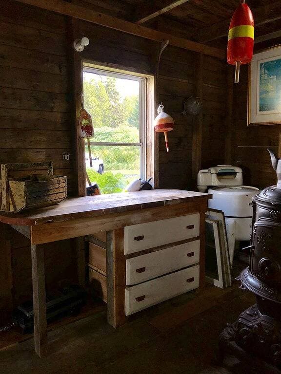 Foto 5 von 47: Sea Sparkle: Sunny Village Cottage mit Künstler-Studio und Panoramablick auf das Meer
