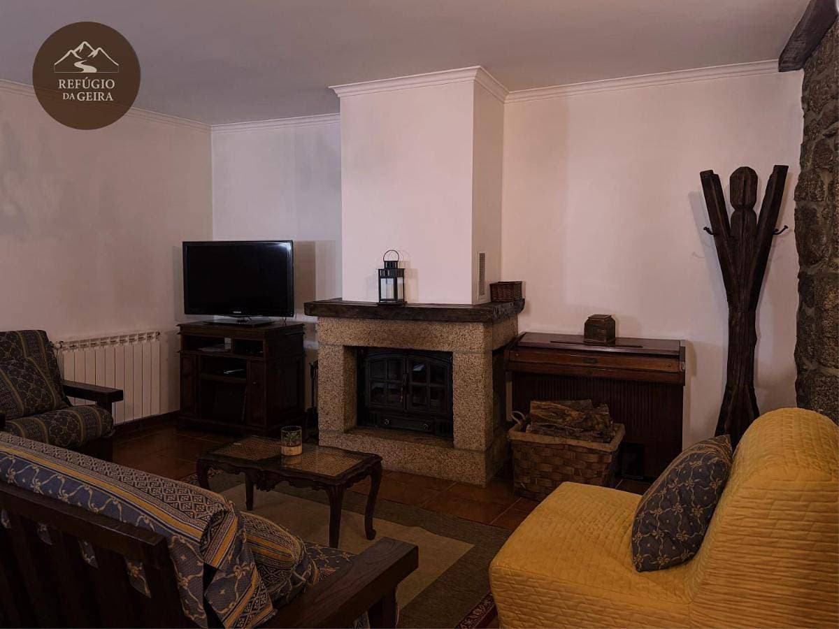 Foto 4 von 15: Three-Bedroom House