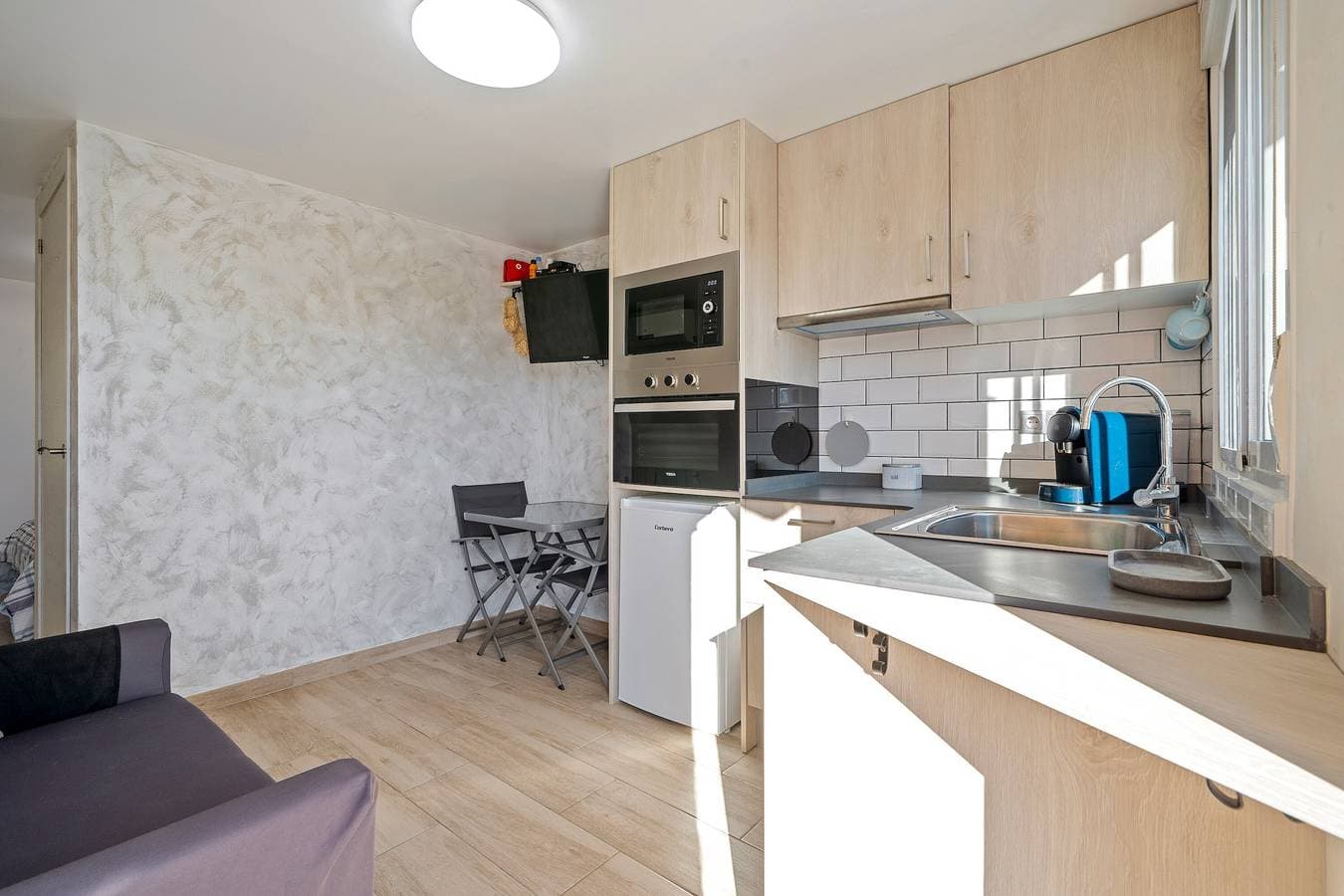 Foto 7 von 18: Ferienwohnung „Stadtflucht ins Grüne“ mit privatem Pool, Garten & WLAN