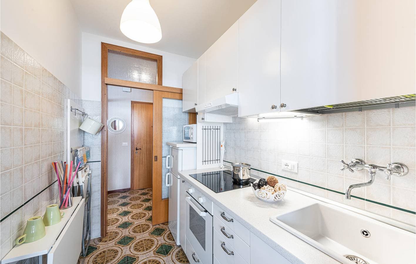 Foto 11 von 17: Appartement am Strand mit Terrasse & AC - für 4 Personen