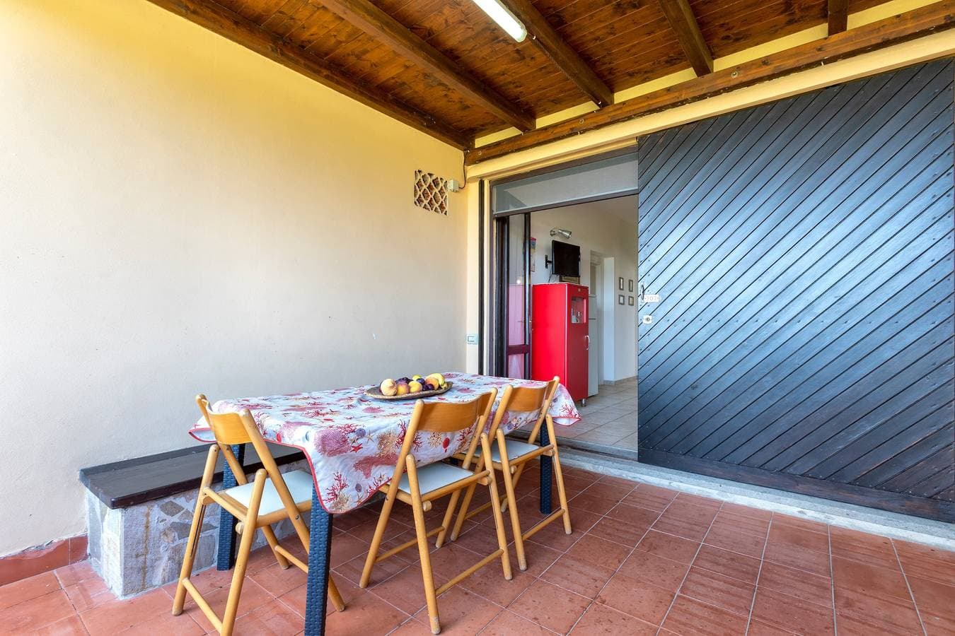 Foto 4 von 19: Ferienhaus "Pergola 707" wenige Meter vom Strand entfernt mit Klimaanlage und privater Terrasse