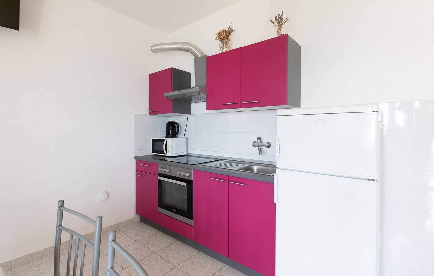 Foto 4 von 24: Charmantes Apartment mit Terrasse, WLAN und Strandzugang in 2 km Entfernung