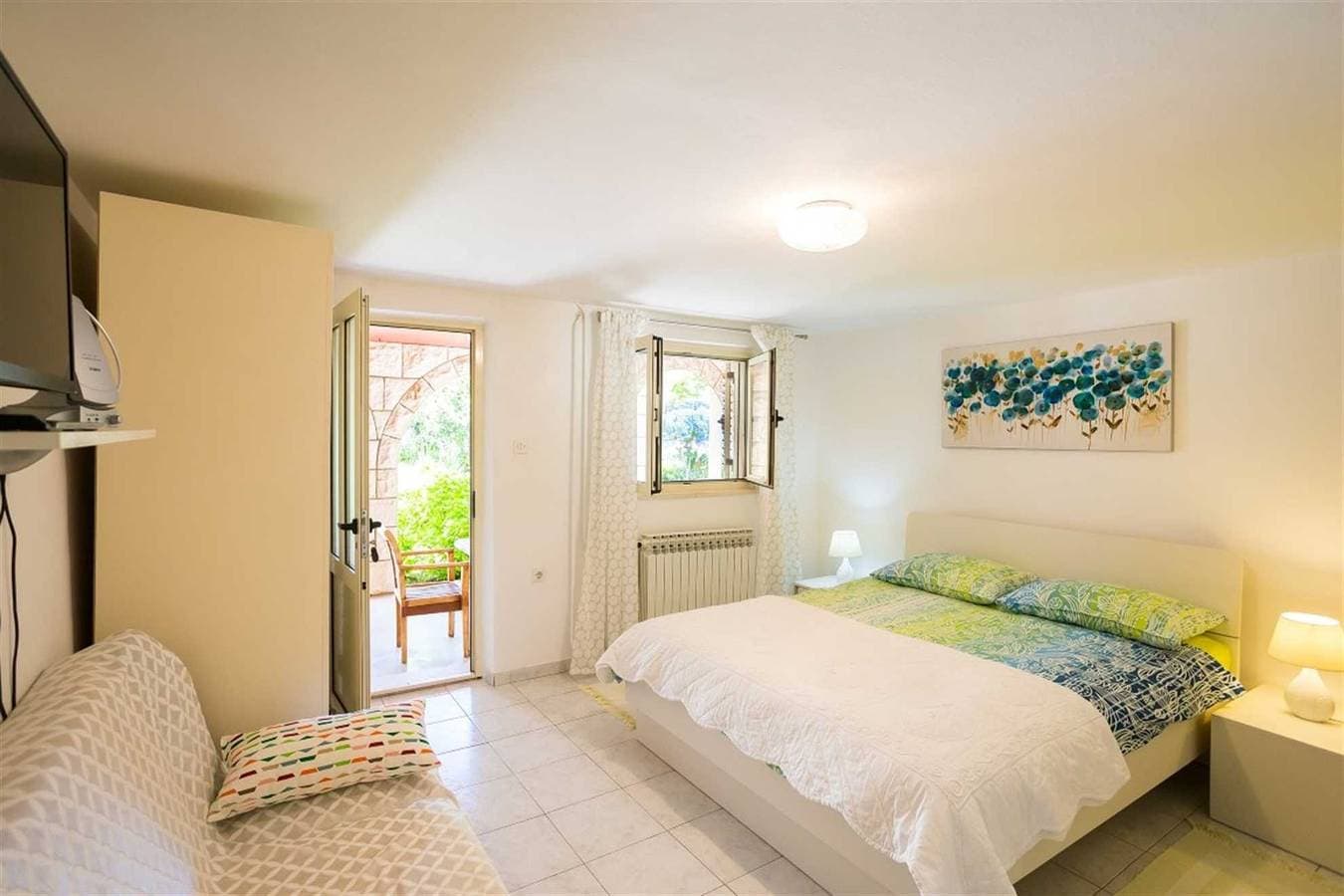 Foto 9 von 26: Perfektes Studio mit Garten neben dem Rixos Hotel