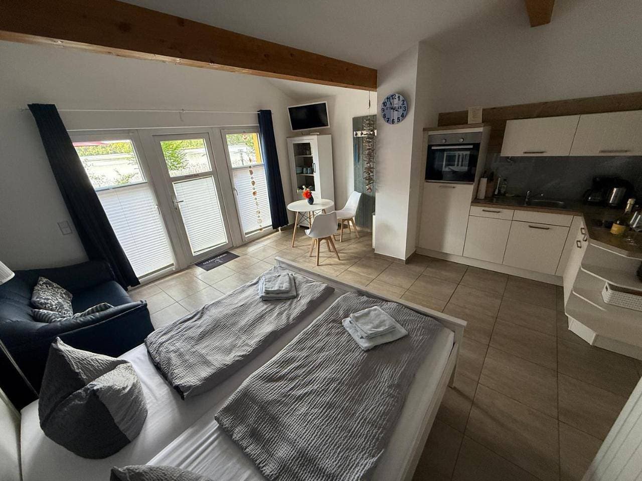 Foto 12 von 13: Studio Apartment with Shower