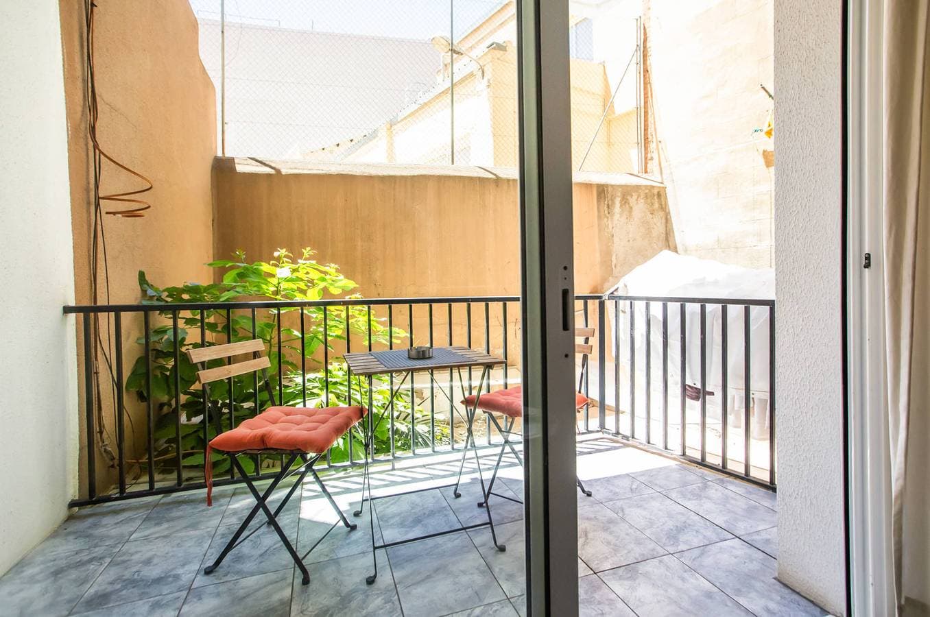 Foto 13 von 39: Ferienwohnung für 2 Personen mit Terrasse