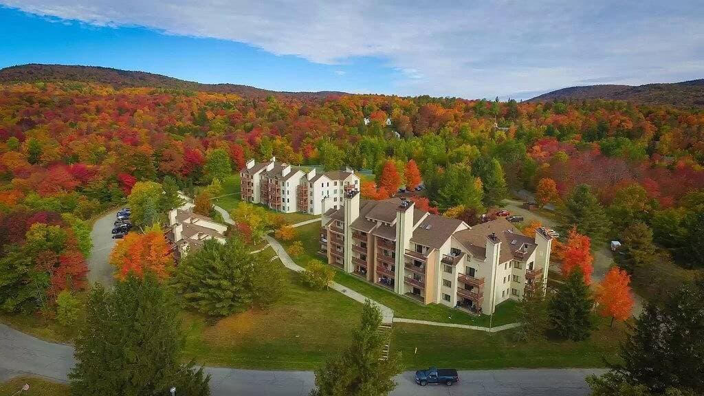 Foto 5 von 13: Walk to Mount Snow, Cozy, Clean and Comfortable!