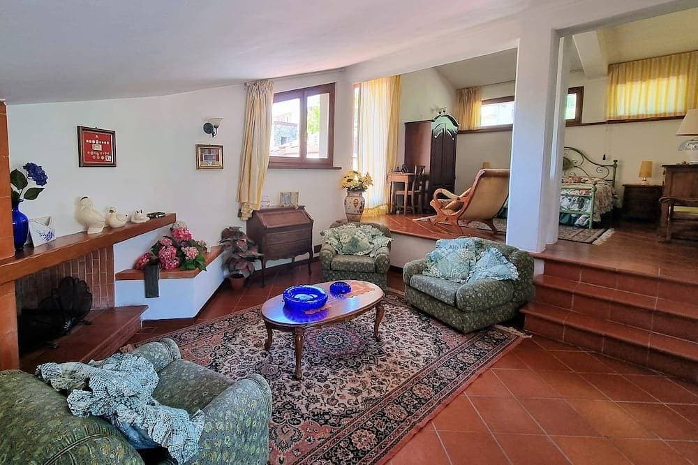Foto 13 von 30: Villa Piazza, privater solarbeheizter Pool, zu Fuß zu allen Einrichtungen! Wifi