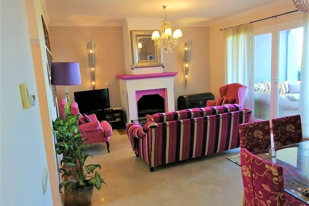 Foto 11 von 30: Luxus-Erdgeschoss-Wohnung mit Meerblick, privater Garten, Pool- und Meerzugang