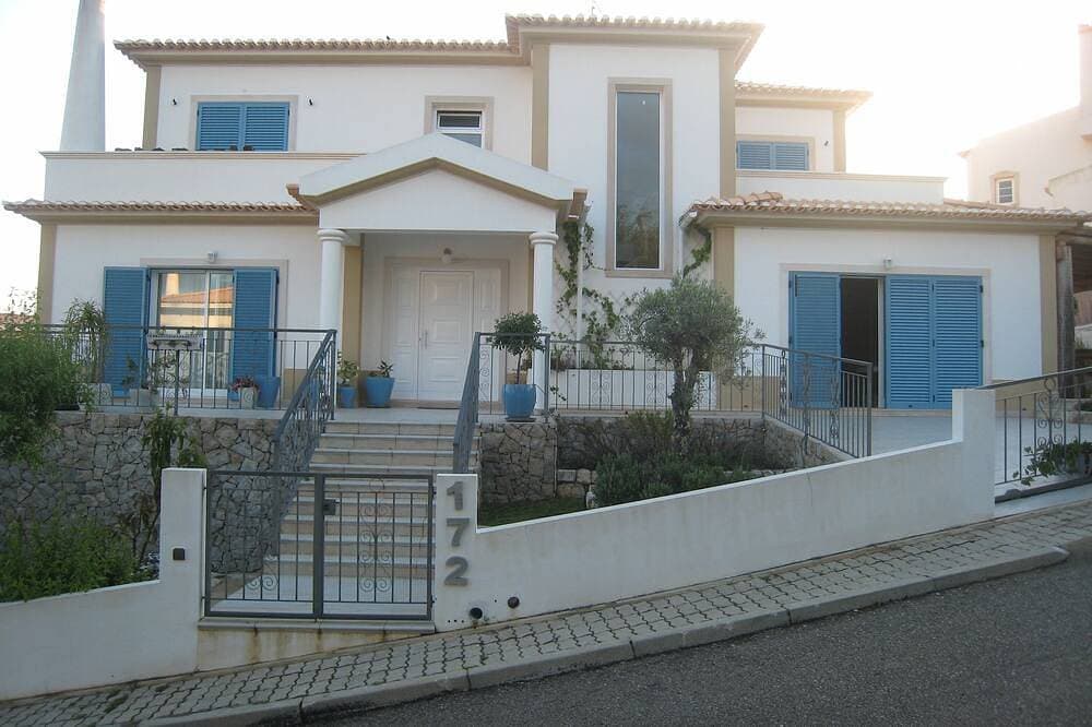 Luxusvilla Mit 4 Betten Und Privatem Pool In Der Nähe Von Strand Und Golf F 1