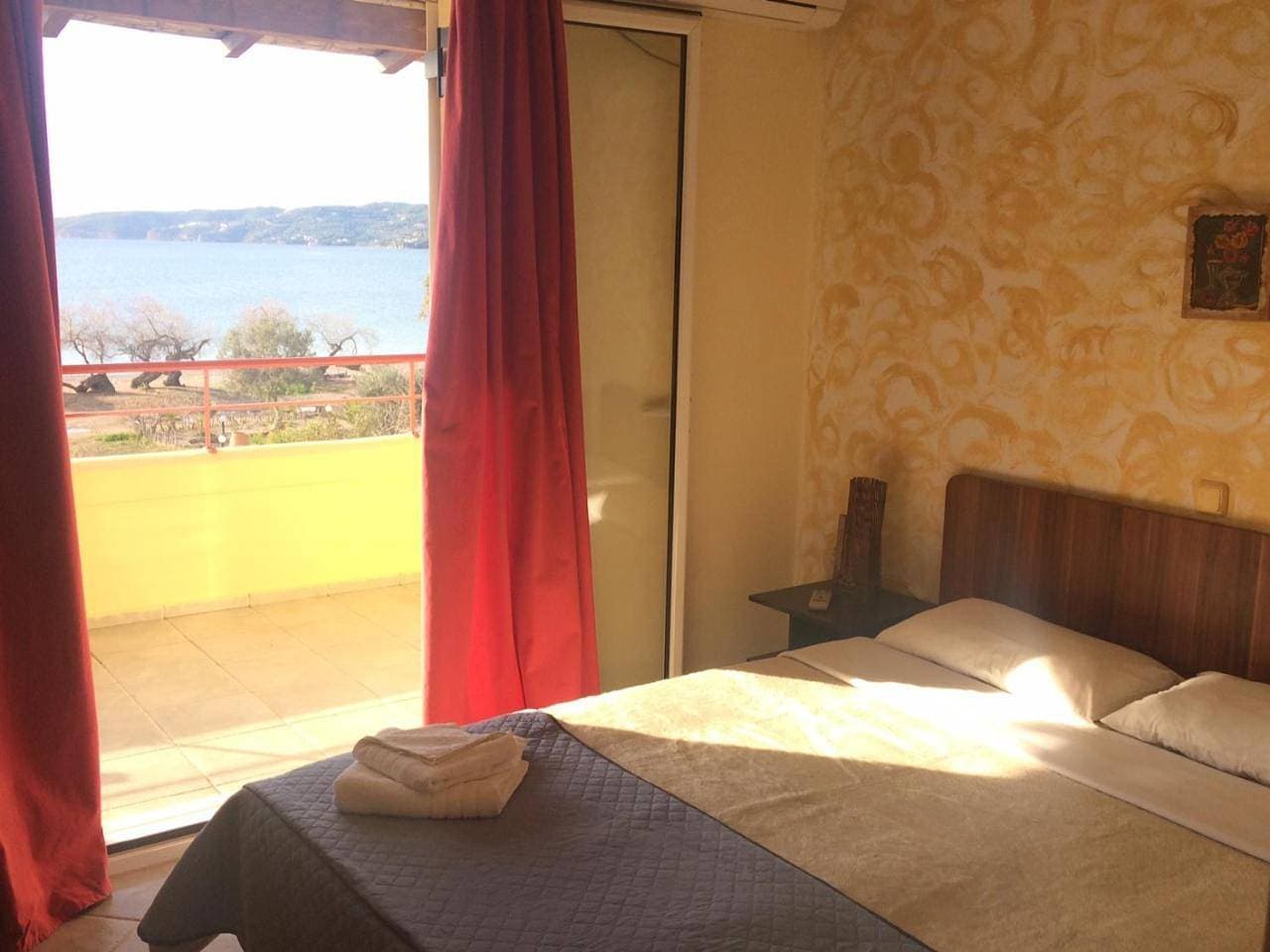Foto 10 von 16: Apartment with Sea View - Upper Floor