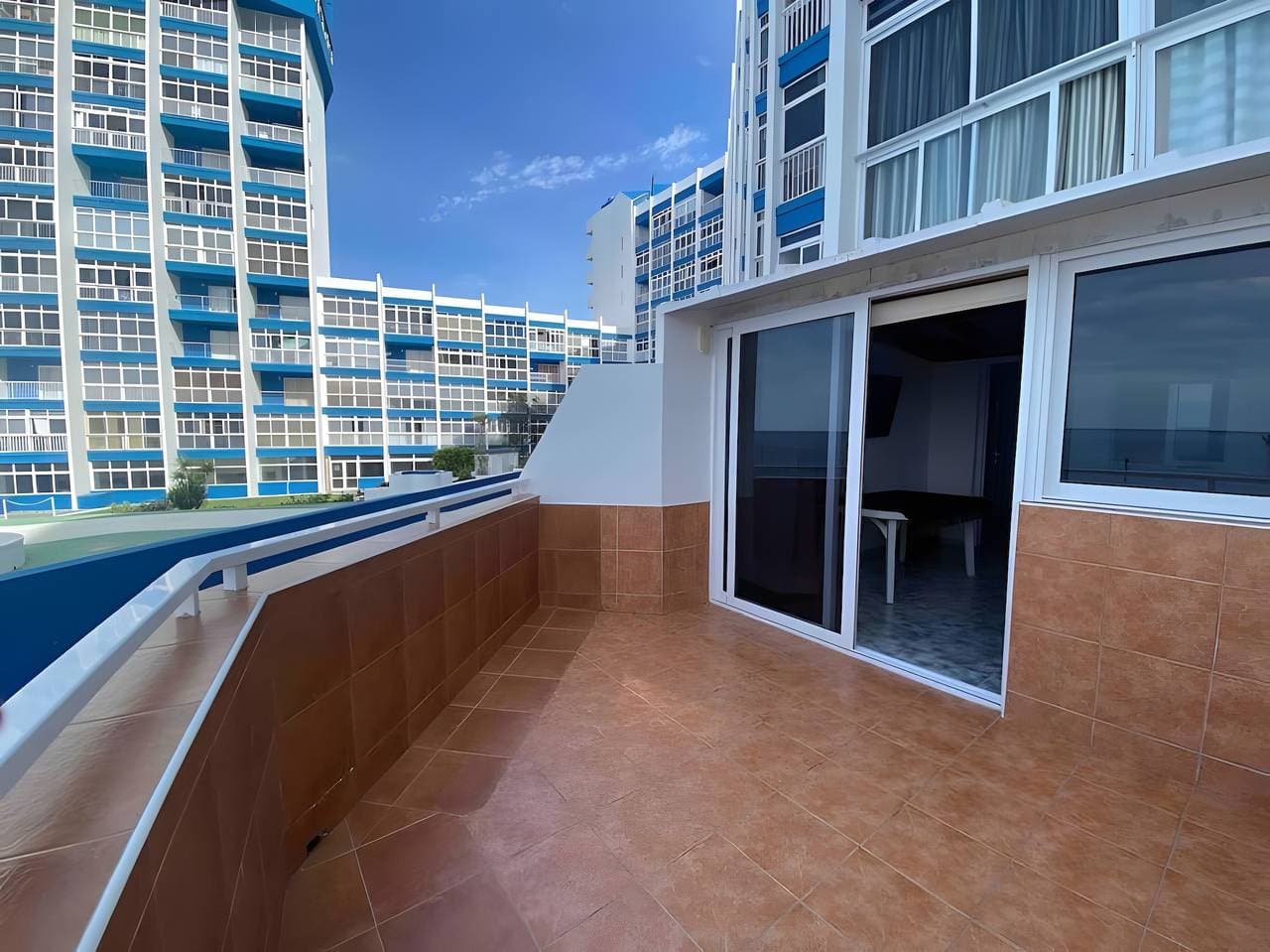 Foto 2 von 26: Sunset Beach Apartment Tenerife – Entspannung und Sonne direkt am Atlantik