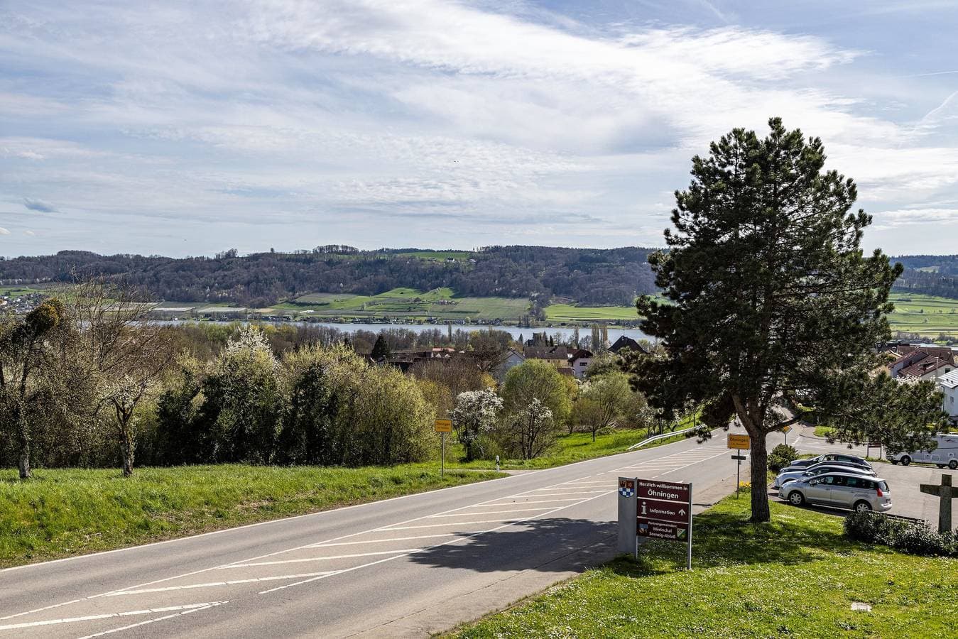 Foto 11 von 28: Ferienwohnung 'Rheinblick' mit Seeblick, Balkon und WLAN